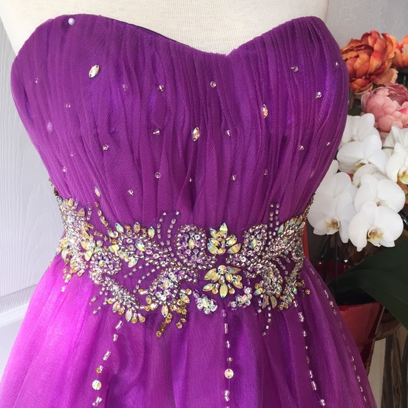 *SOLD*💜Purple Bedazzled Formal Strapless Dress - Picture 2 of 8